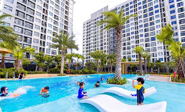 hồ bơi Picity quận 12 thu hút trẻ em