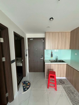 Cho thuê CH 1PN 1WC- Picity High Park Q.12 – Tháp C1- Hướng Nam, view hồ bơi