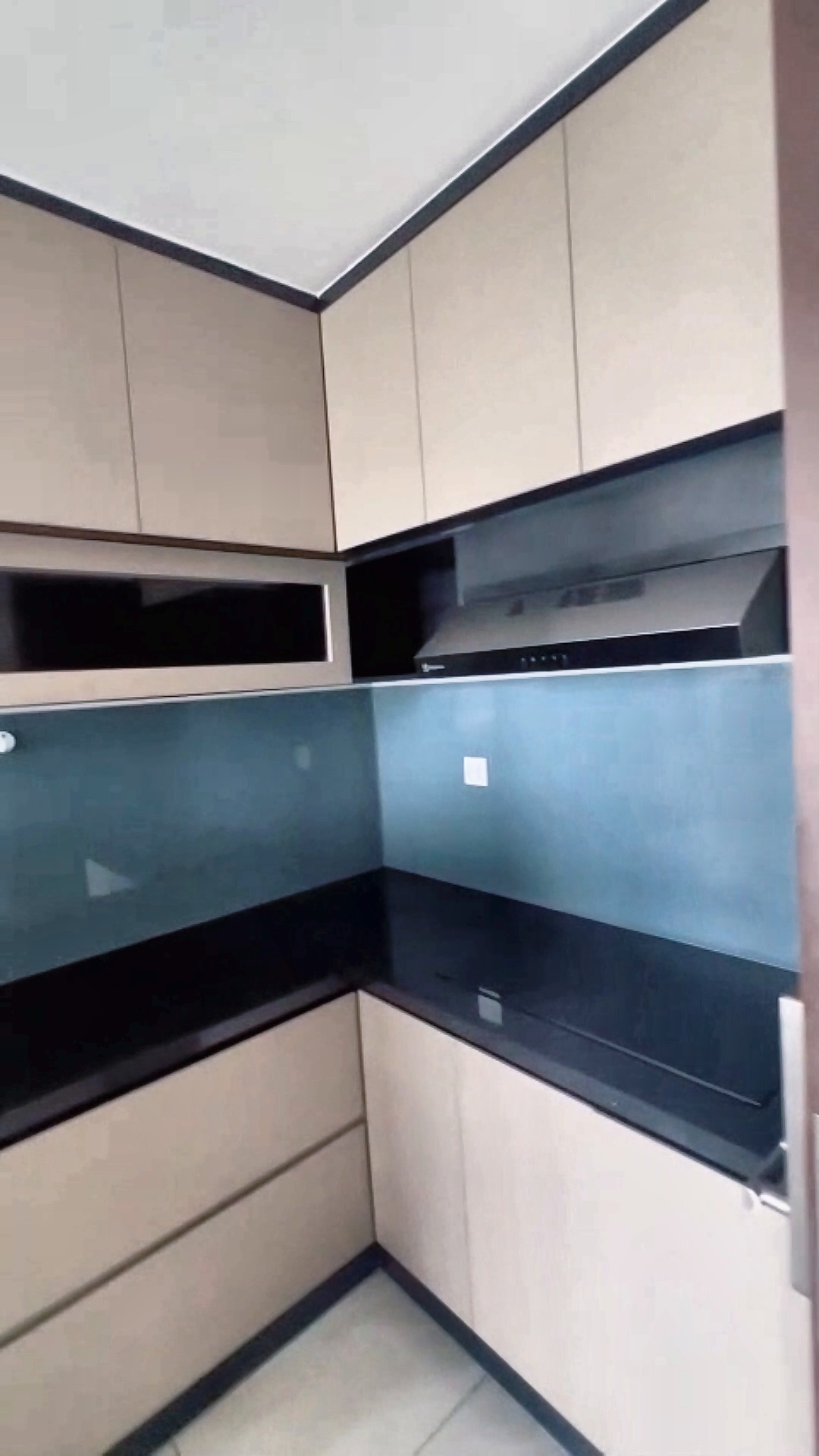 picity-high-park-2pn1wc-kitchen.jpg